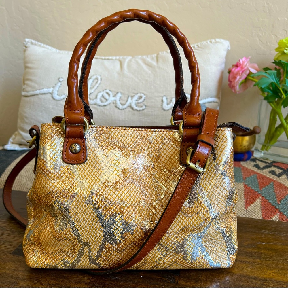 Patricia Nash ‘Norcia’ Metallic Python Print Cracked Leather Satchel Crossbody - Picture 4 of 15
